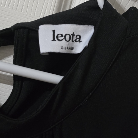 Leota Aria Midi Dress in Black, Drop Ruched Waist, Stretchy Jersey Knit, EUC! - Picture 11 of 12